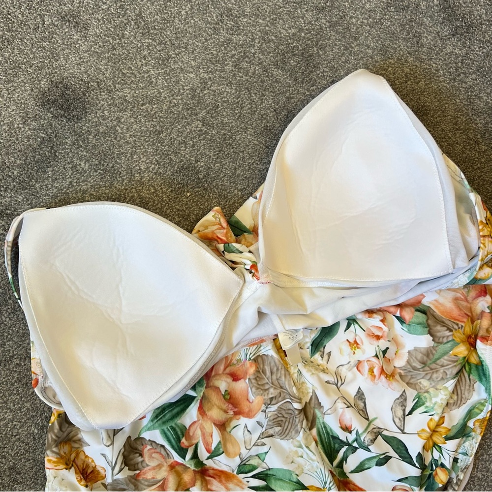 Artesands La Dolce Vita Delacroix Cross Front D-G Cup One Piece Swimsuit - Picture 11 of 12